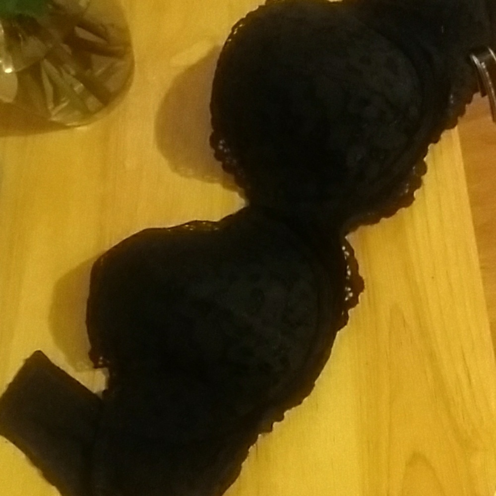 Strapless bra